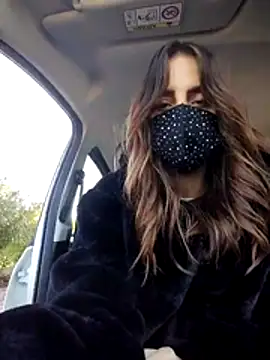 Akemi_rossi live sex cam