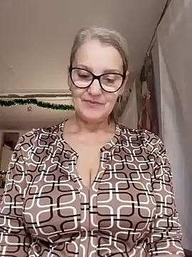 irinamaux live sex cam