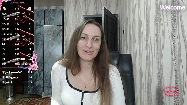 Yevgeshka-Milashka live sex cam