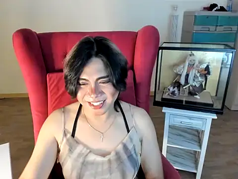 GoldenTs69 live sex cam