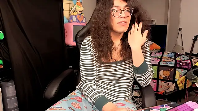 ShinyCherub live sex cam