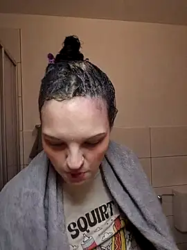 JUJUICY- live sex cam