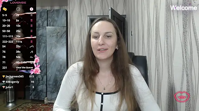 Yevgeshka-Milashka live sex cam