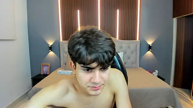 Tommy18__ live sex cam