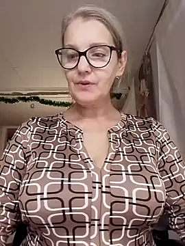 irinamaux live sex cam