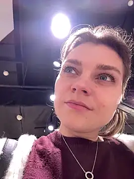 ValenciaShock live sex cam