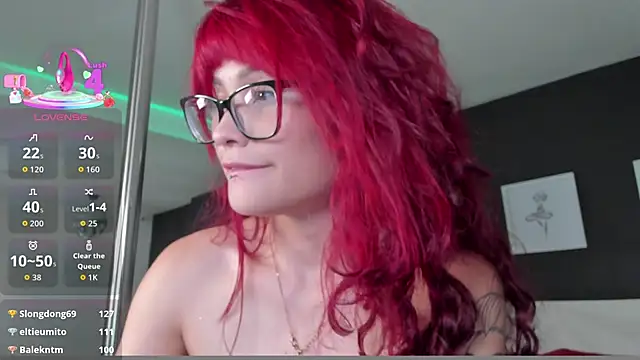 mae_lyra live sex cam