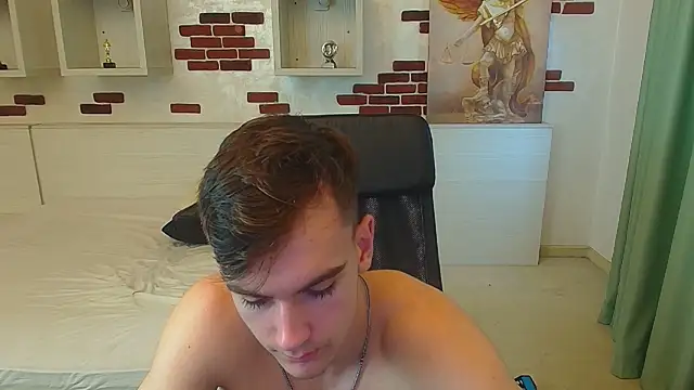 BradyFlint live sex cam