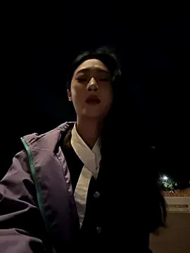 so-linger live sex cam