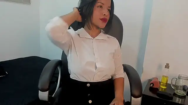 petite_molly_ live sex cam