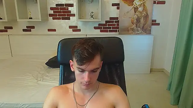 BradyFlint live sex cam