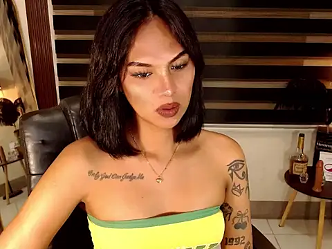 SarahAmber live sex cam