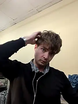 lucky_swimmer live sex cam