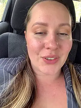 Mona_Plus live sex cam