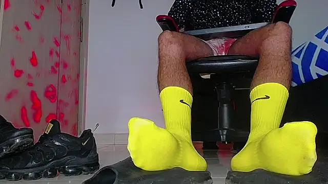 Sir_kev66 live sex cam