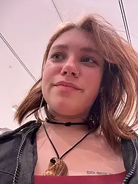 lucy-joy live sex cam