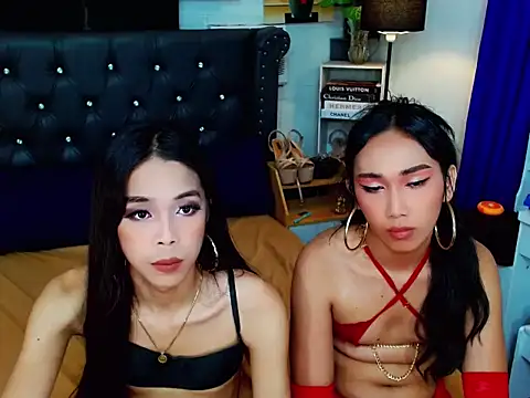 LovelyTs4U live sex cam