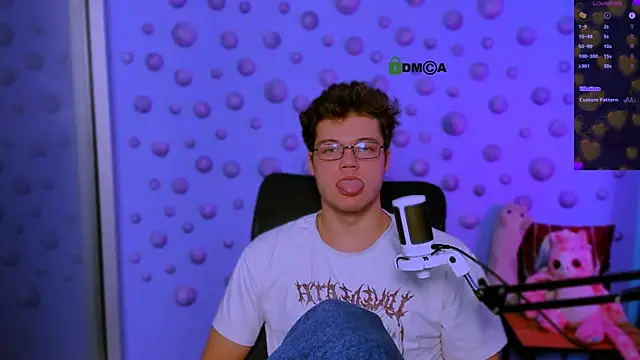 lucas_long_ live sex cam