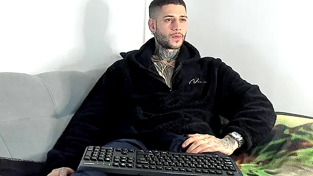 _jamesleandros1 live sex cam