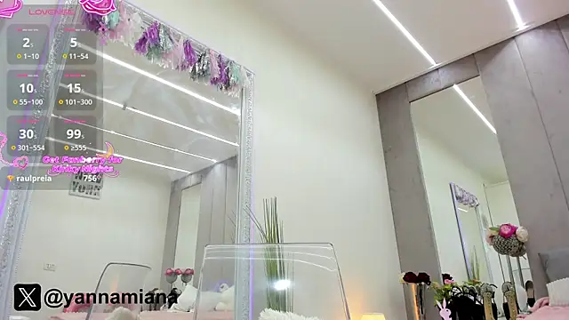 Yanna_miana live sex cam