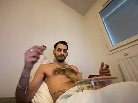 Rebeu313 live sex cam