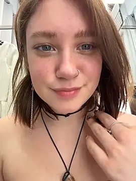 lucy-joy live sex cam