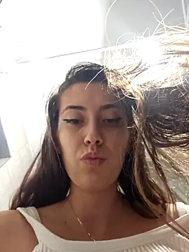 Virggin_Squirt live sex cam