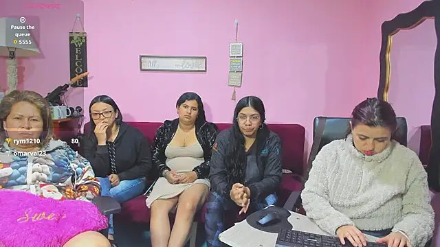 lesbiancuple live sex cam