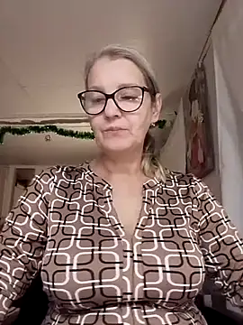 irinamaux live sex cam