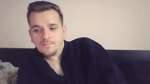 Huge_cock22cm live sex cam