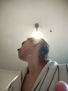 SheTheDeeevil live sex cam