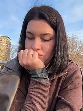 KikiWatson live sex cam