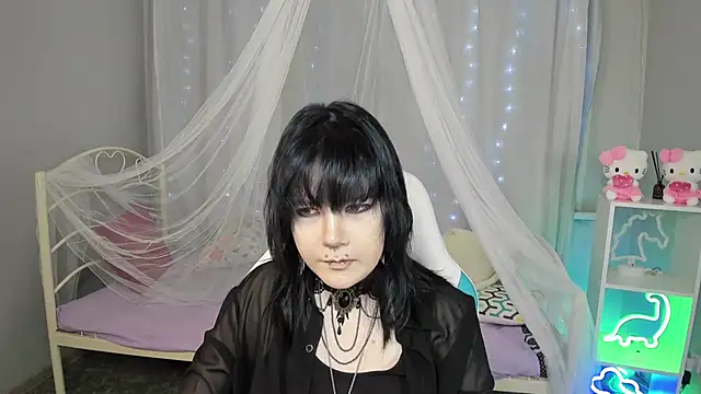 RamonaKlein live sex cam