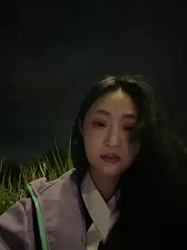 so-linger live sex cam