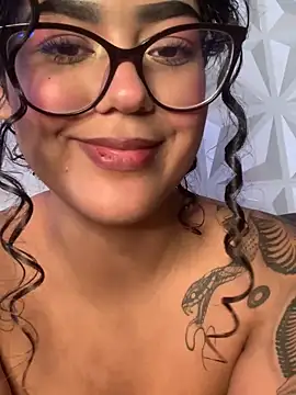 CaroBeach live sex cam