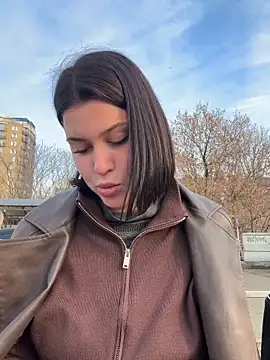 KikiWatson live sex cam