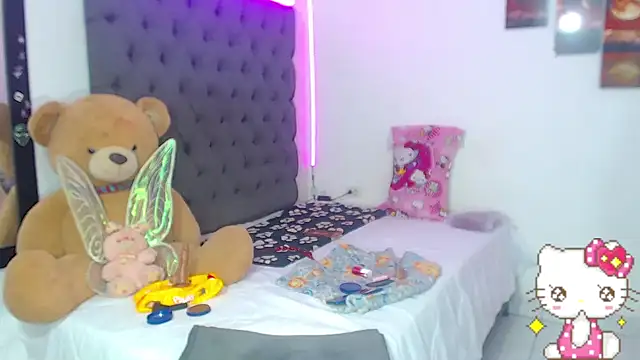 lucianadolll live sex cam