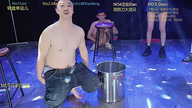 AAA-winner live sex cam