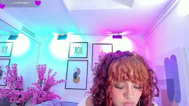 Theia_moon live sex cam