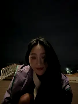 so-linger live sex cam