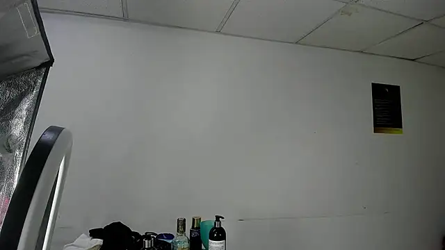 Aisha_hotts777 live sex cam