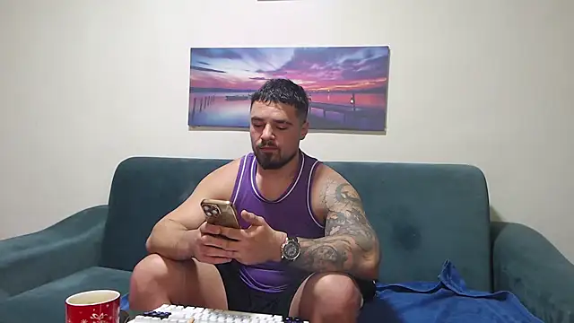 Tiberius_hunk live sex cam