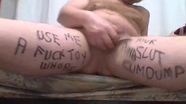 CouplesFuckToy69 live sex cam