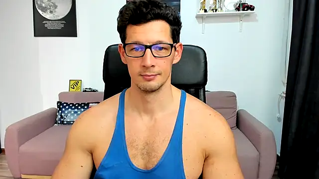 BrutusK08 live sex cam