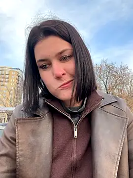 KikiWatson live sex cam