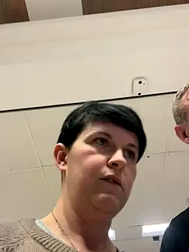 Reggie_roxie live sex cam