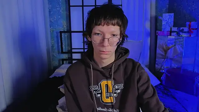 TommieHi live sex cam