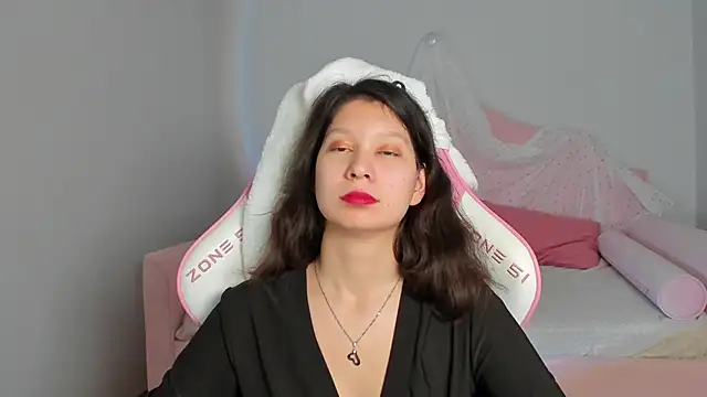 SaraDenars live sex cam