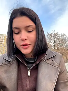 KikiWatson live sex cam