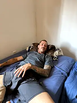 Lucasjandre live sex cam